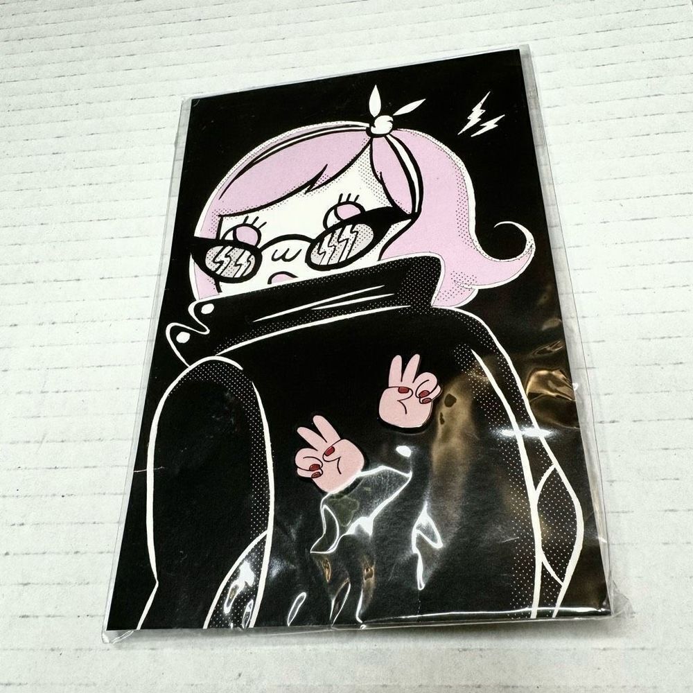 Tuesday‎ Bassen / Tuesday of California  Peace Pin Set Illustraion
